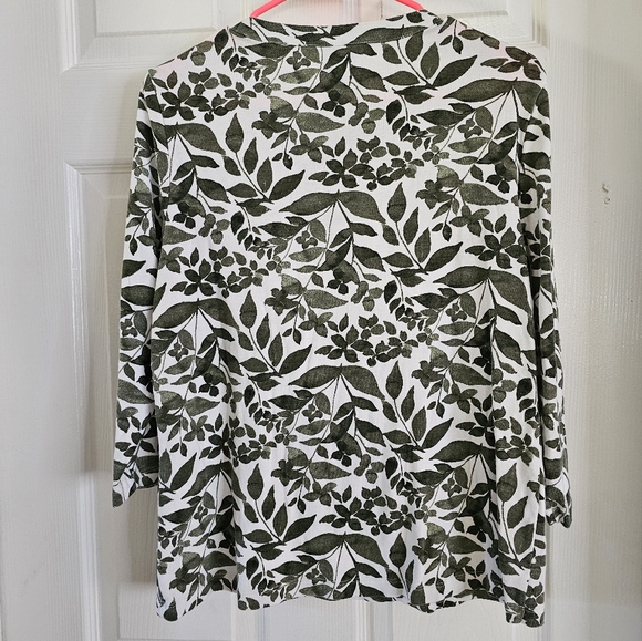 Chico's leaf print top - Picture 4 of 7